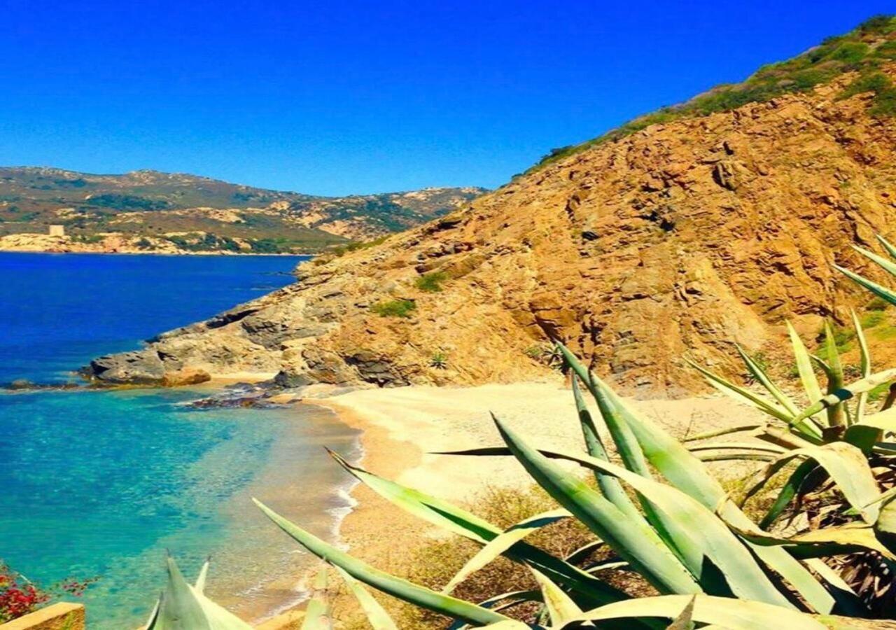 Appartamento Sul Mare Теулада Екстериор снимка
