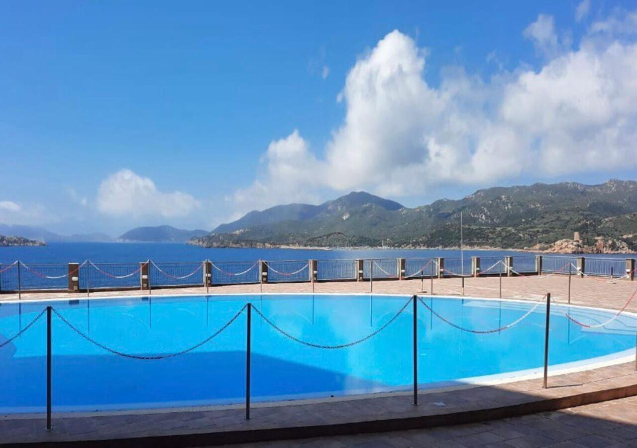 Appartamento Sul Mare Теулада Екстериор снимка