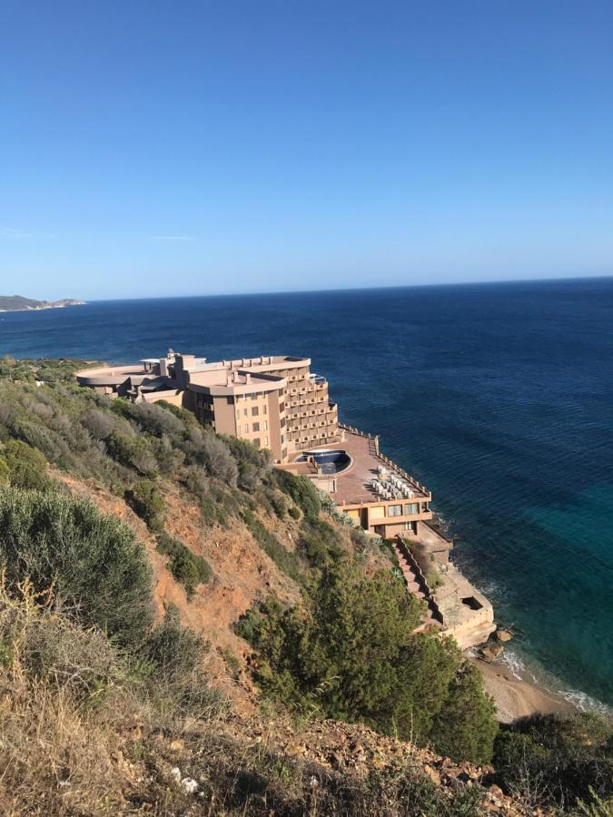 Appartamento Sul Mare Теулада Екстериор снимка
